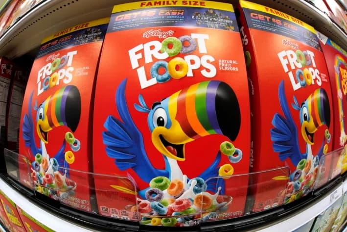 Cajas de cereales Froot Loops de Kellogg's expuestas en una tienda Target de Pittsburgh, el 16 de noviembre de 2022. (Gene J. Puskar/Archivo/AP Photo)