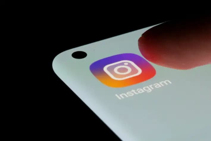 Aplicación de Instagram en un teléfono inteligente, el 13 de julio de 2021. (Dado Ruvic/Ilustración/Reuters)