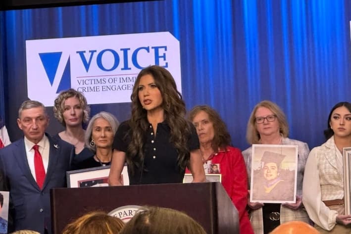 Noem relanza la Oficina de Atención a Víctimas de Delitos Inmigratorios