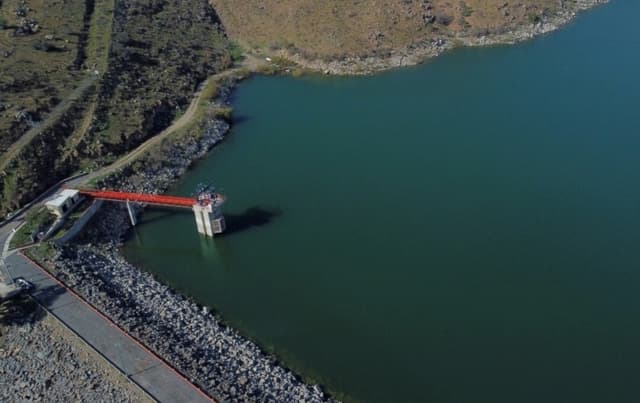 Trump insta a México a cumplir un tratado del agua o enfrentarse a posibles sanciones y más aranceles