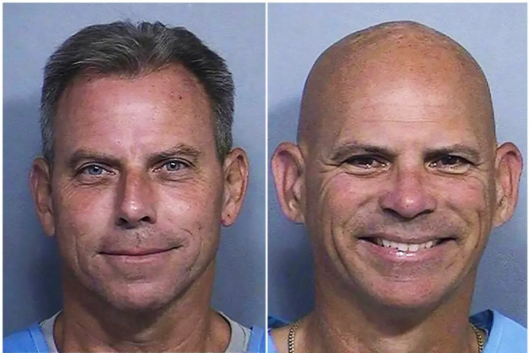 Erik Menéndez (izquierda) y Lyle Menéndez. Departamento de Correcciones de California (vía AP)