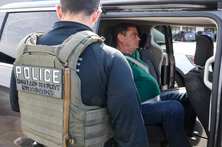 Arrestan en Miami a exmiembro del Ministerio del Interior cubano