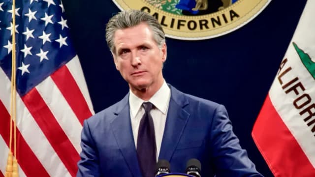 California, el primer estado que demanda a la administración Trump para bloquear los aranceles