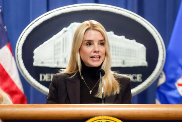 Bondi afirma que Kilmar Abrego, deportado por error a El Salvador no volverá a EE. UU.