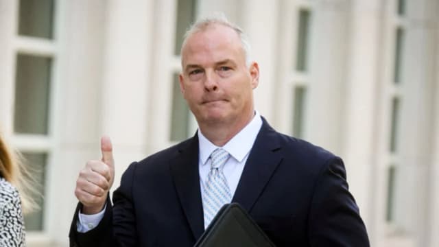 Condenan a exsargento de Nueva York a 18 meses de prisión por actuar como agente del régimen chino