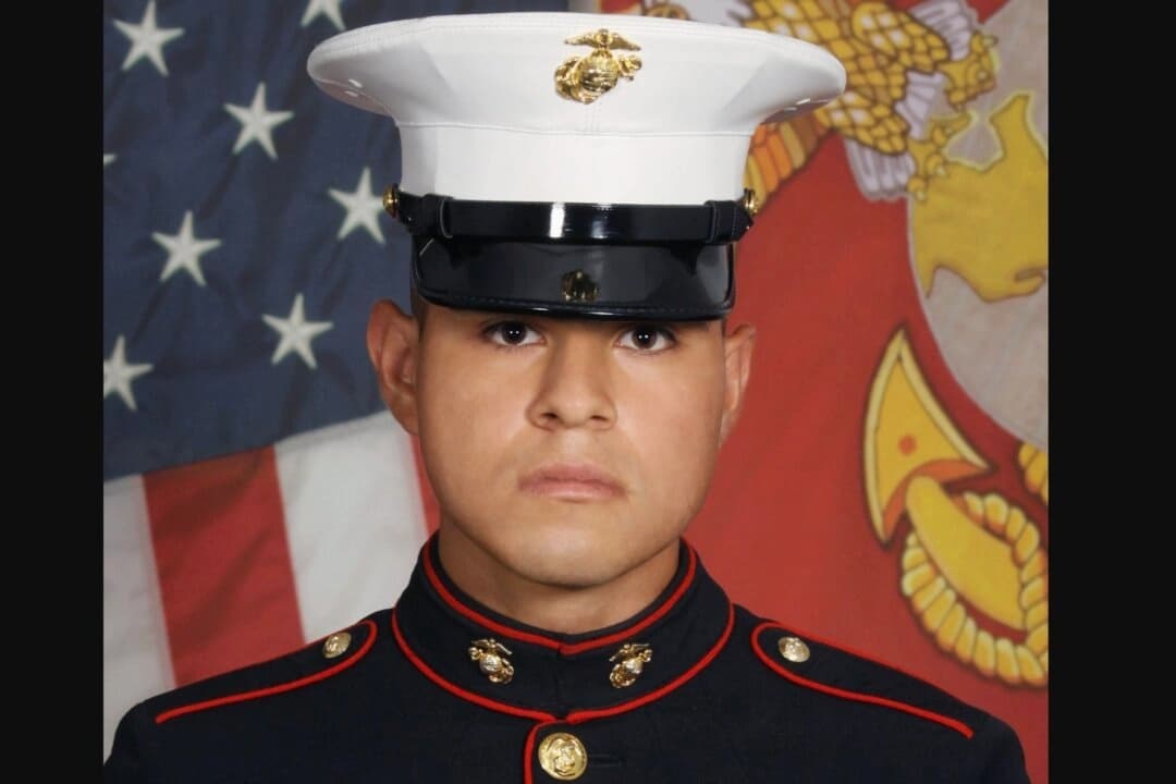 Identifican a los dos marines que murieron en un accidente automovilístico cerca de la frontera sur