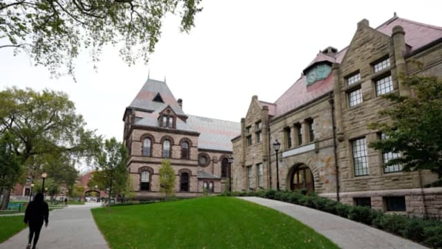 ACLU demanda al gobierno Trump por revocación de visas a estudiantes internacionales