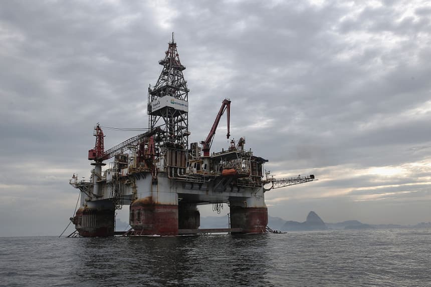 Al menos catorce heridos en un incendio en una plataforma petrolera en Brasil