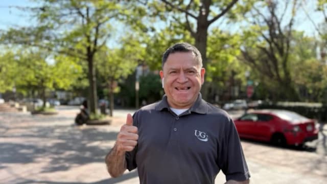 Los salvadoreños de Washington aprueban al presidente de El Salvador