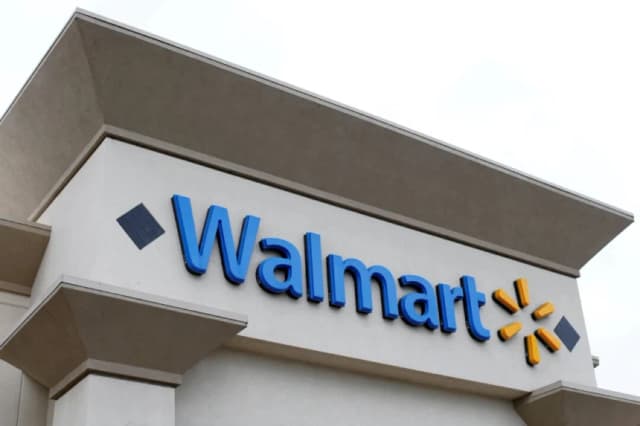 Un Walmart en Encinitas, California, el 13 de abril de 2016. (Reuters/Mike Blake/Foto de archivo)