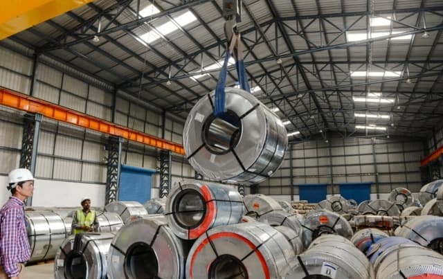 India impone un arancel del 12 por ciento a algunas importaciones de acero