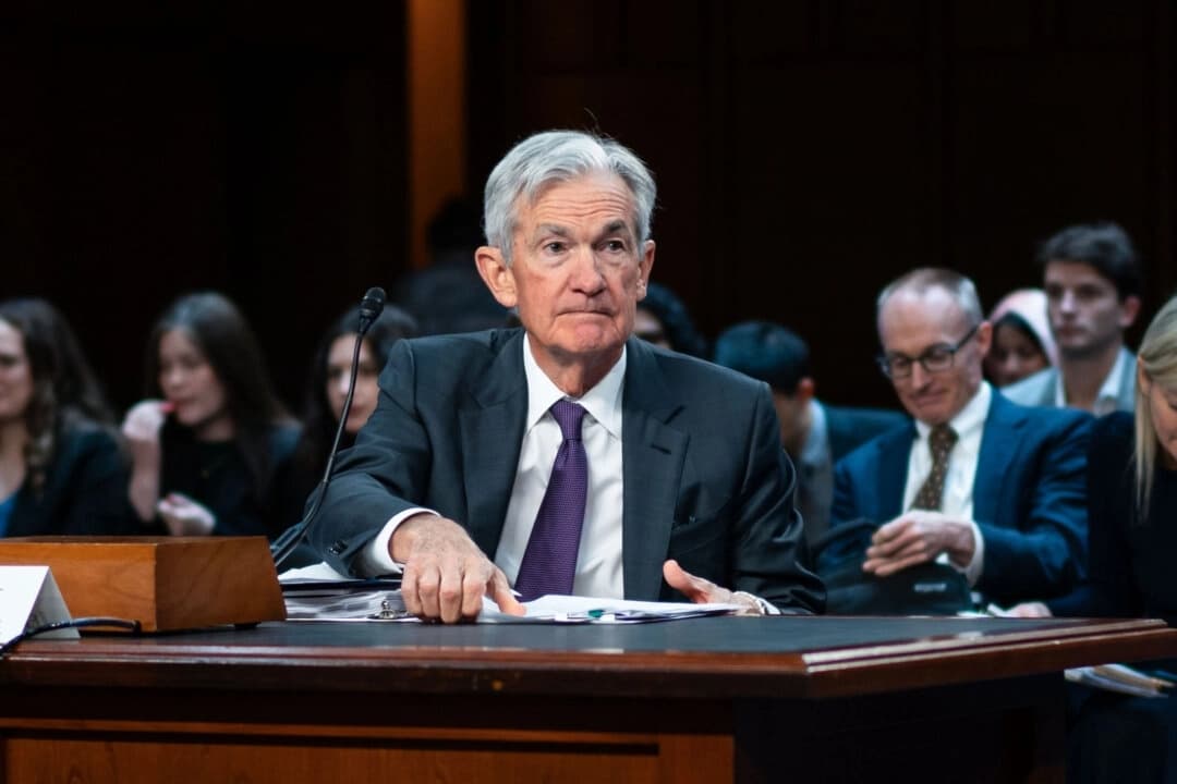 "No tengo intención" de despedir a Powell, dice Trump mientras sigue presionando para que bajen las tasas