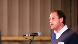 El representante Andy Barr anuncia su campaña al Senado por el escaño de Mitch McConnell