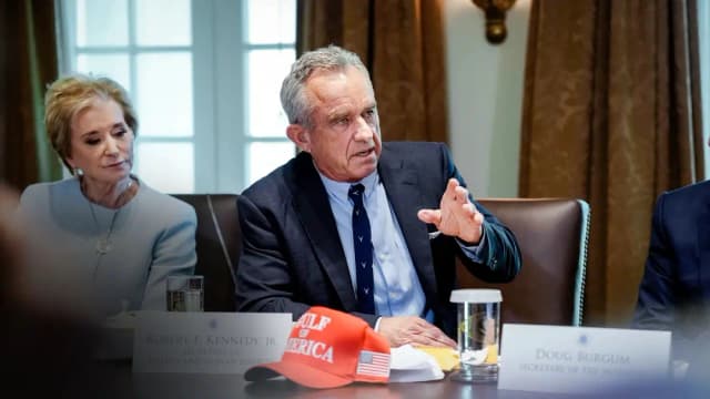 El HHS exigirá ensayos controlados con placebo para las nuevas vacunas