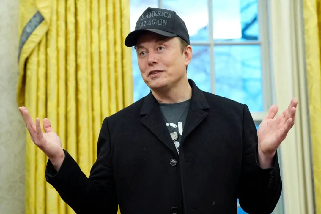 Elon Musk durante un evento con el presidente Donald Trump en la Oficina Oval el 11 de febrero de 2025. (Foto AP/Alex Brandon, Archivo)
