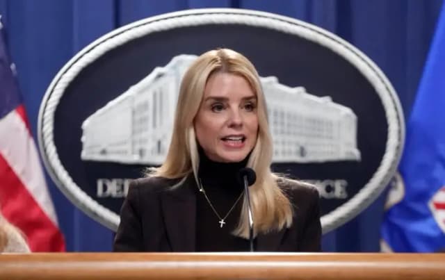El DOJ alega que ley de privacidad laboral de Illinois vulnera autoridad federal sobre la inmigración