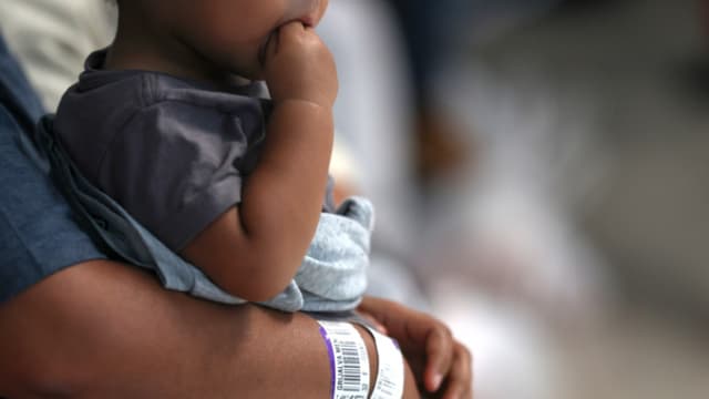 México alerta por "riesgo de asfixia" en juguete para bebé