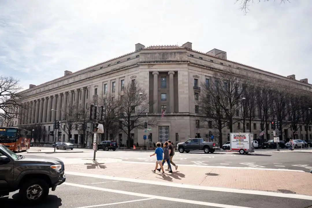 Departamento de Justicia (DOJ) en Washington, 10 de marzo de 2025. (Madalina Vasiliu/The Epoch Times)