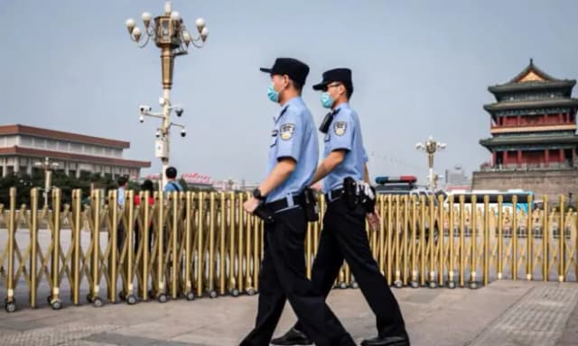 Detienen a decenas de demandantes en Beijing antes del aniversario de la ley de peticiones