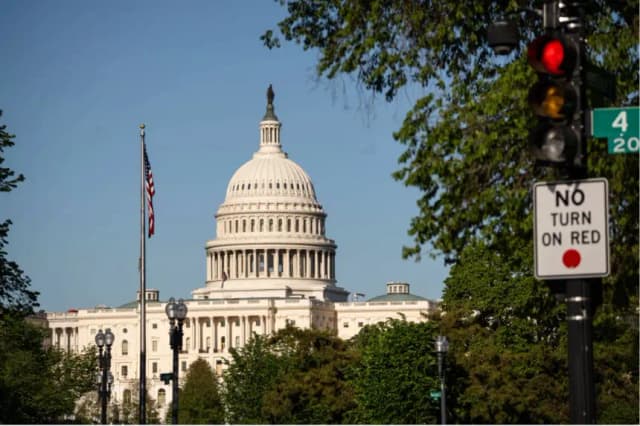 El edificio del Capitolio de EE. UU. en Washington el 28 de abril de 2025. (Madalina Vasiliu/The Epoch Times)