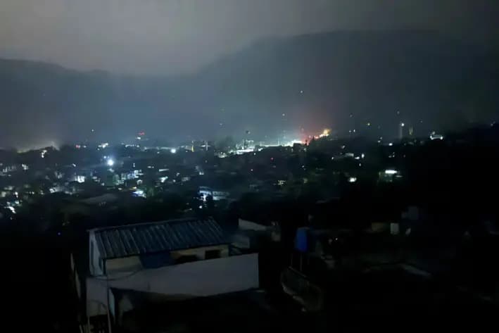 Panorámica de la ciudad de Muzaffarabad, en Cachemira, el 7 de mayo de 2025. (Stringer/Reuters)