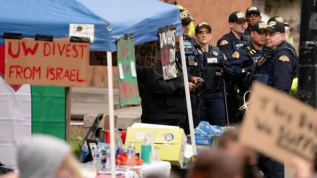Unas 30 personas fueron detenidas tras protesta en campus de la Universidad de Washington