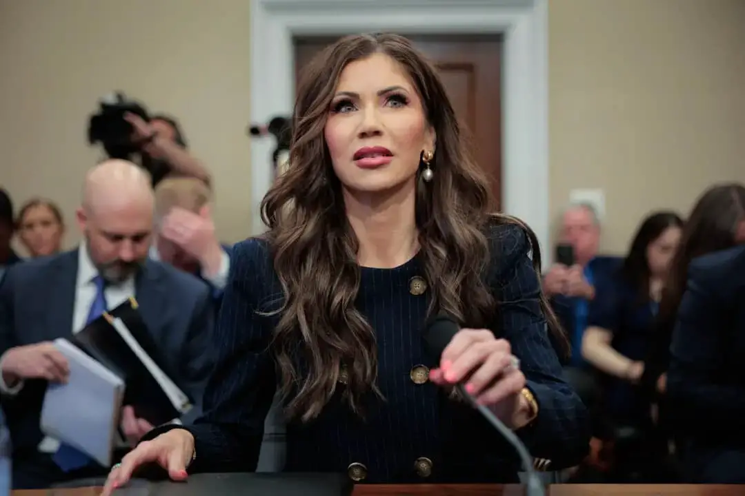 La secretaria de Seguridad Nacional, Kristi Noem, en Washington el 6 de mayo de 2025. (Chip Somodevilla/Getty Images)

