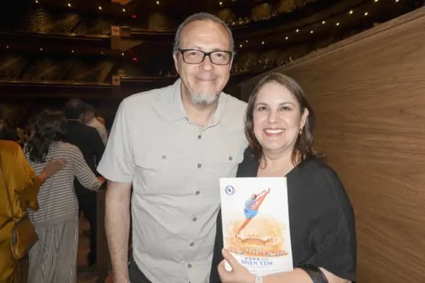 Shen Yun "trae esperanza sobre el futuro", dice mercadólogo mexicano