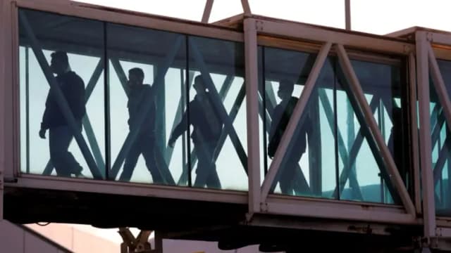 Un juez impide al gobierno de Trump deportar rápidamente a inmigrantes ilegales a Libia