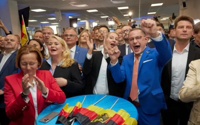 Agencia de inteligencia alemana suspende la clasificación de la AfD como «extremista»