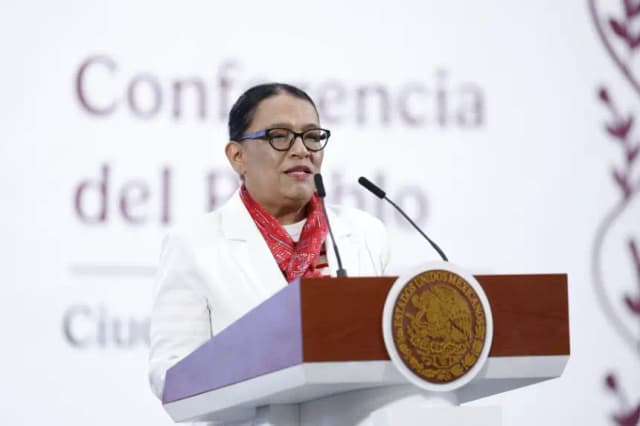 La secretaria de Gobernación, Rosa Icela Rodríguez, habla durante una rueda de prensa el 9 de mayo de 2025, en Palacio Nacional de Ciudad de México (México). EFE/ Sáshenka Gutiérrez