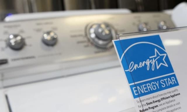 Trump toma medidas para revocar normas de eficiencia energética en electrodomésticos