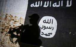 EE. UU. y Siria destruyen más de 15 arsenales del grupo terrorista ISIS