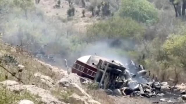 Hay nueve profesores entre los 21 fallecidos tras accidente múltiple en autopista de México