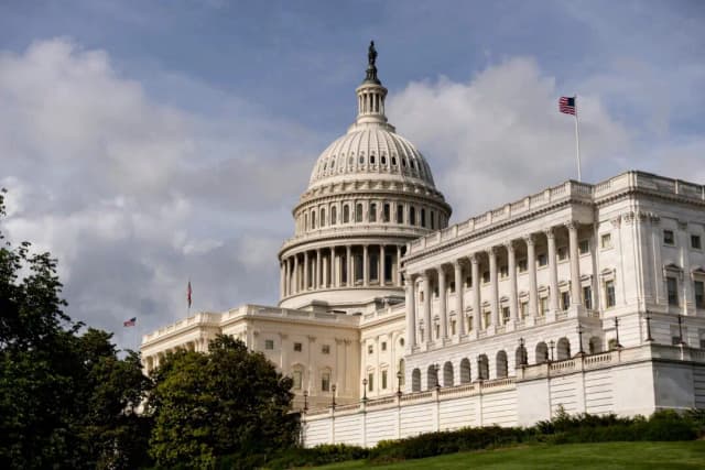 Comité de la Cámara rechaza proyecto de ley republicano para promulgar la agenda de Trump