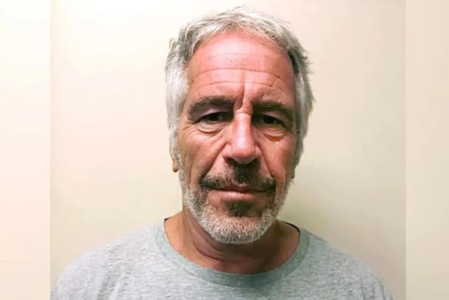 Epstein se suicidó, dicen directores del FBI
