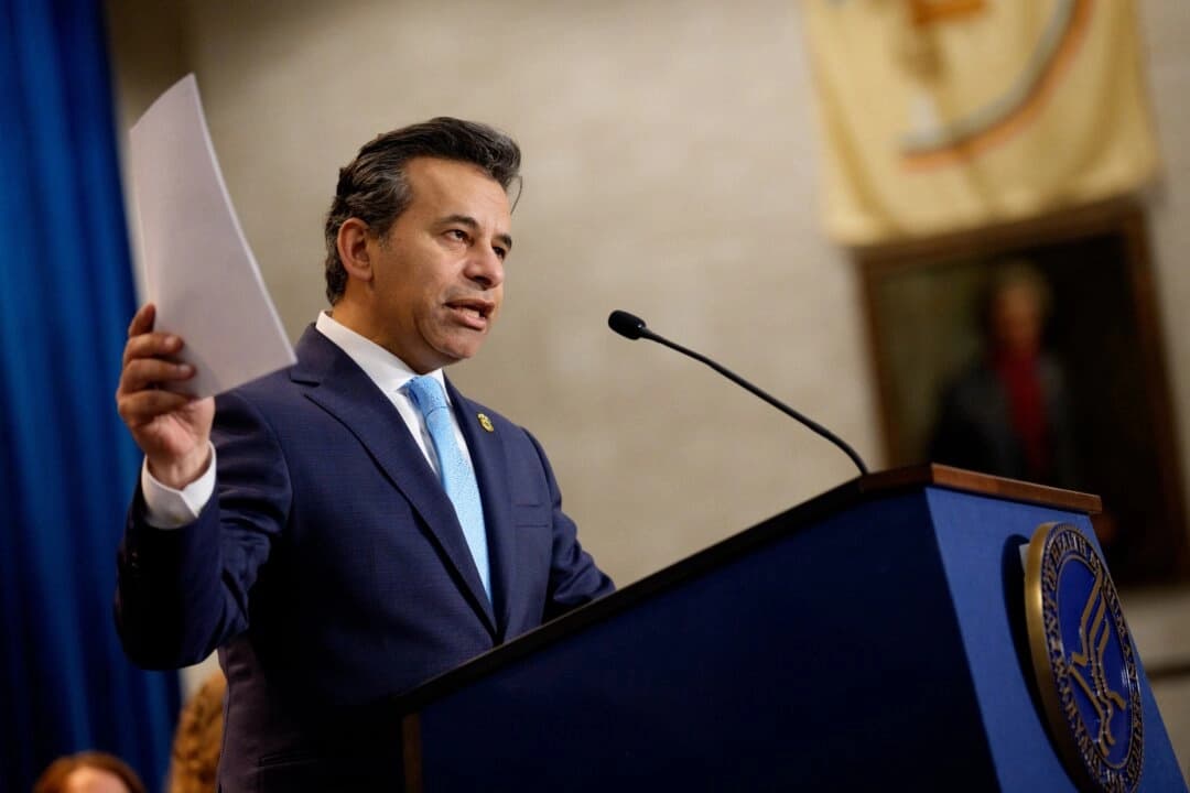 El comisionado de la FDA, Dr. Marty Makary, en Washington el 22 de abril de 2025. (Andrew Harnik/Getty Images)