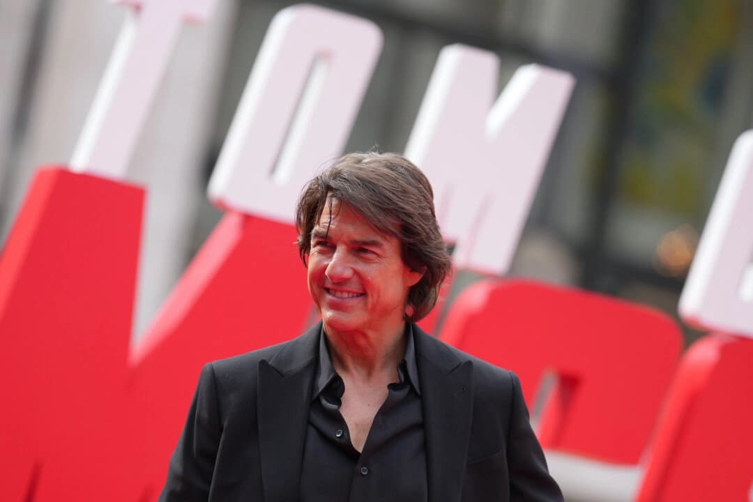 Tom Cruise llega al estreno estadounidense de "Misión imposible: El fin de todo" en el Lincoln Center Plaza de Nueva York el 18 de mayo de 2025. (John Nacion/Getty Images para Paramount Pictures).