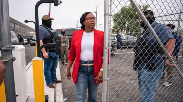 DOJ acusa a representante de Nueva Jersey de agredir a agentes federales fuera de instalaciones de ICE
