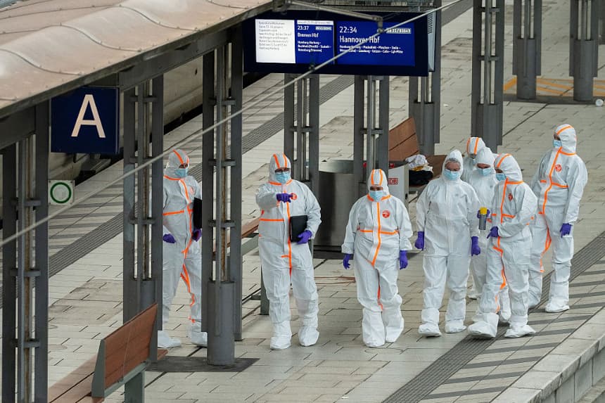 Mujer hiere con cuchillo a 12 personas en Hamburgo