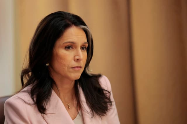 Mandatos de vacuna contra COVID-19 podrían desatar violencia, advierte informe desclasificado