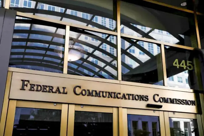 La sede de la Comisión Federal de Comunicaciones, en Washington, el 29 de agosto de 2020. (Andrew Kelly/Reuters)