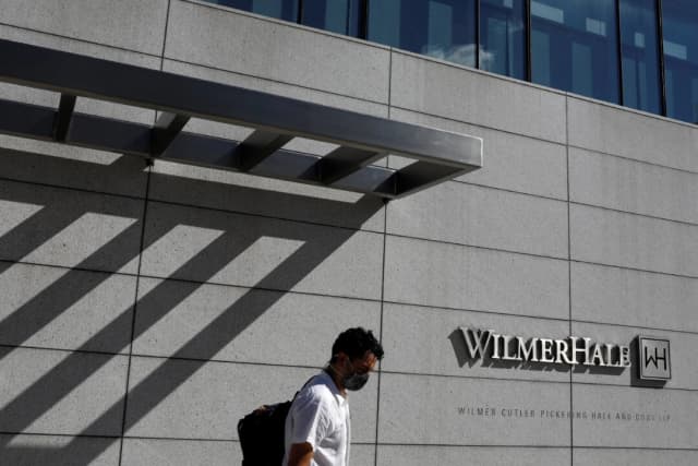 Juez declara inconstitucional orden de Trump contra bufete WilmerHale