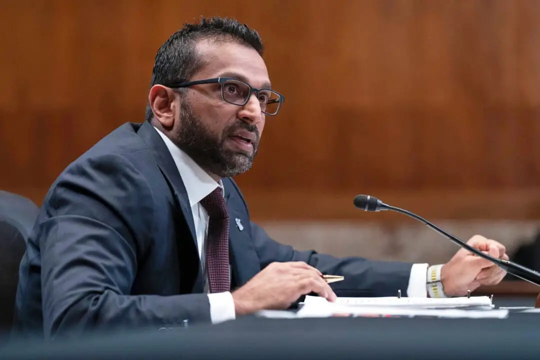 El director del FBI, Kash Patel, testifica ante el Comité Senatorial de Asignaciones y un subcomité relacionado sobre las estimaciones presupuestarias propuestas por el FBI para el año fiscal 2026, en el Capitolio, en Washington, el 8 de mayo de 2025. (Foto AP/José Luis Magana).