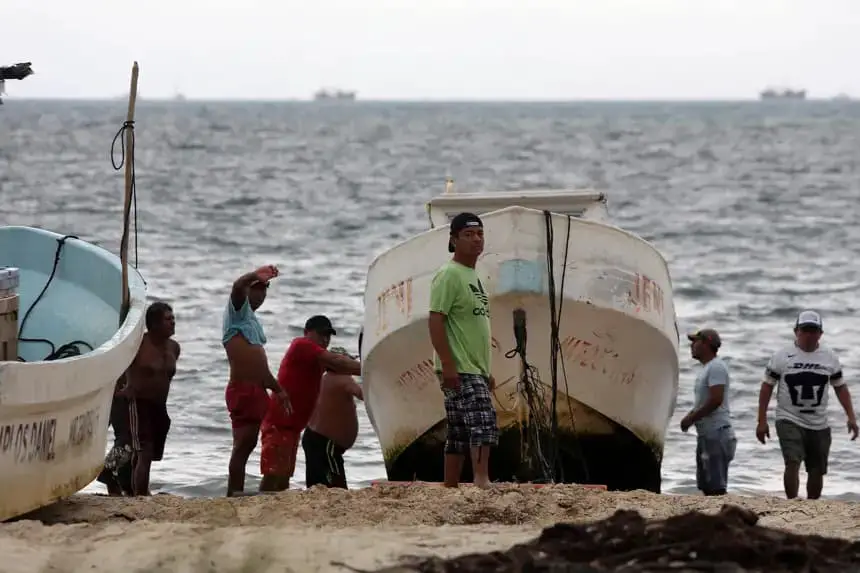 El SMN ha precisado que a las 06:15 horas (12:15 GMT) Alvin se localizó a 445 kilómetros al suroeste de Playa Pérula, Jalisco, y a 665 kilómetros al sur-sureste de Cabo San Lucas, Baja California Sur. Imagen de archivo. EFE/ Alonso Cupul
