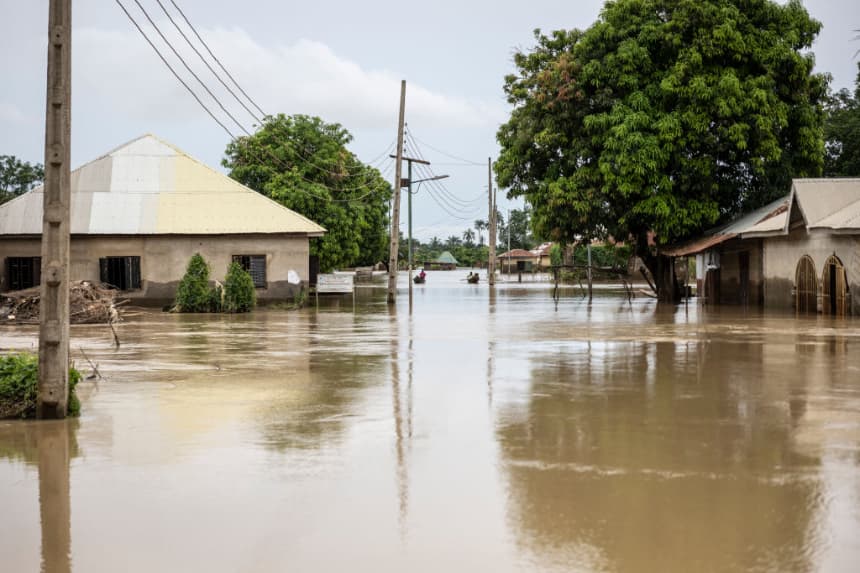 Al menos 97 muertos por inundaciones en 24 horas en una aldea del oeste de Nigeria