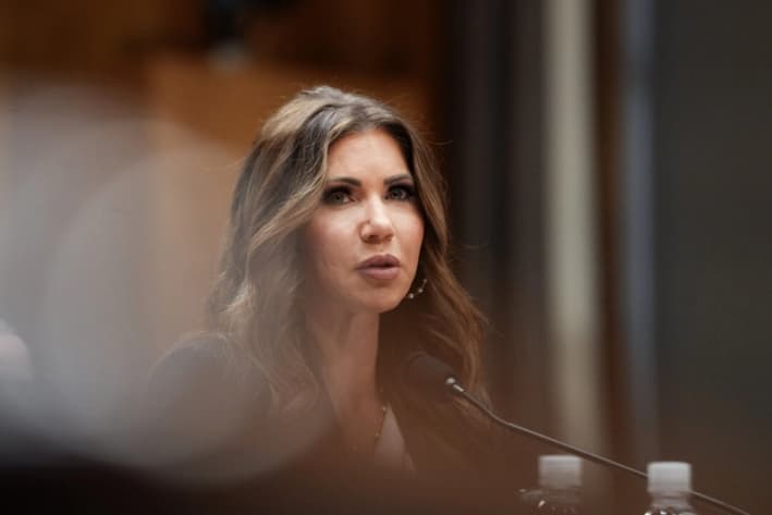 Corte le impide al gobierno cancelar documentos de inmigración de 5000 venezolanos