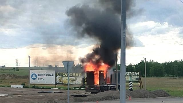 Ataques de Ucrania contra base aérea rusa demuestran cómo los drones cambiaron la guerra moderna