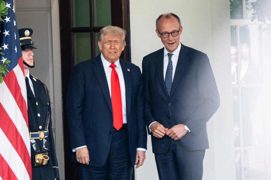 Trump afirma que le dijo a Putin que no tomara represalias tras el ataque con drones de Ucrania