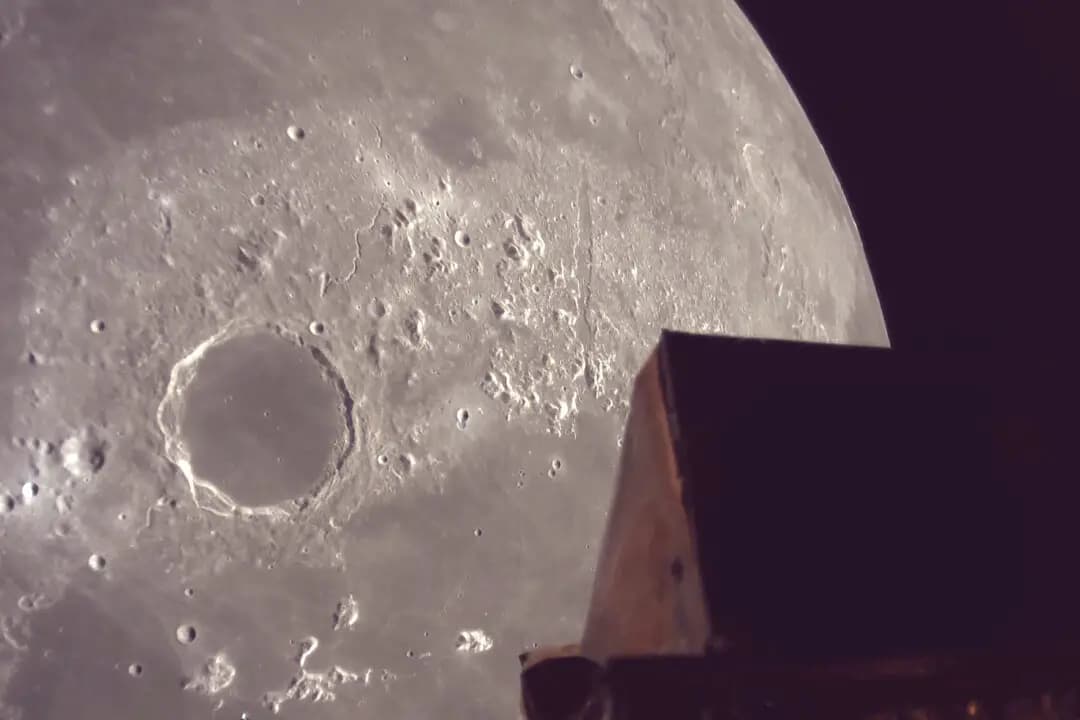 El módulo de aterrizaje Resilience orbita alrededor de la Luna el 4 de junio de 2025. (ispace, inc. vía AP).